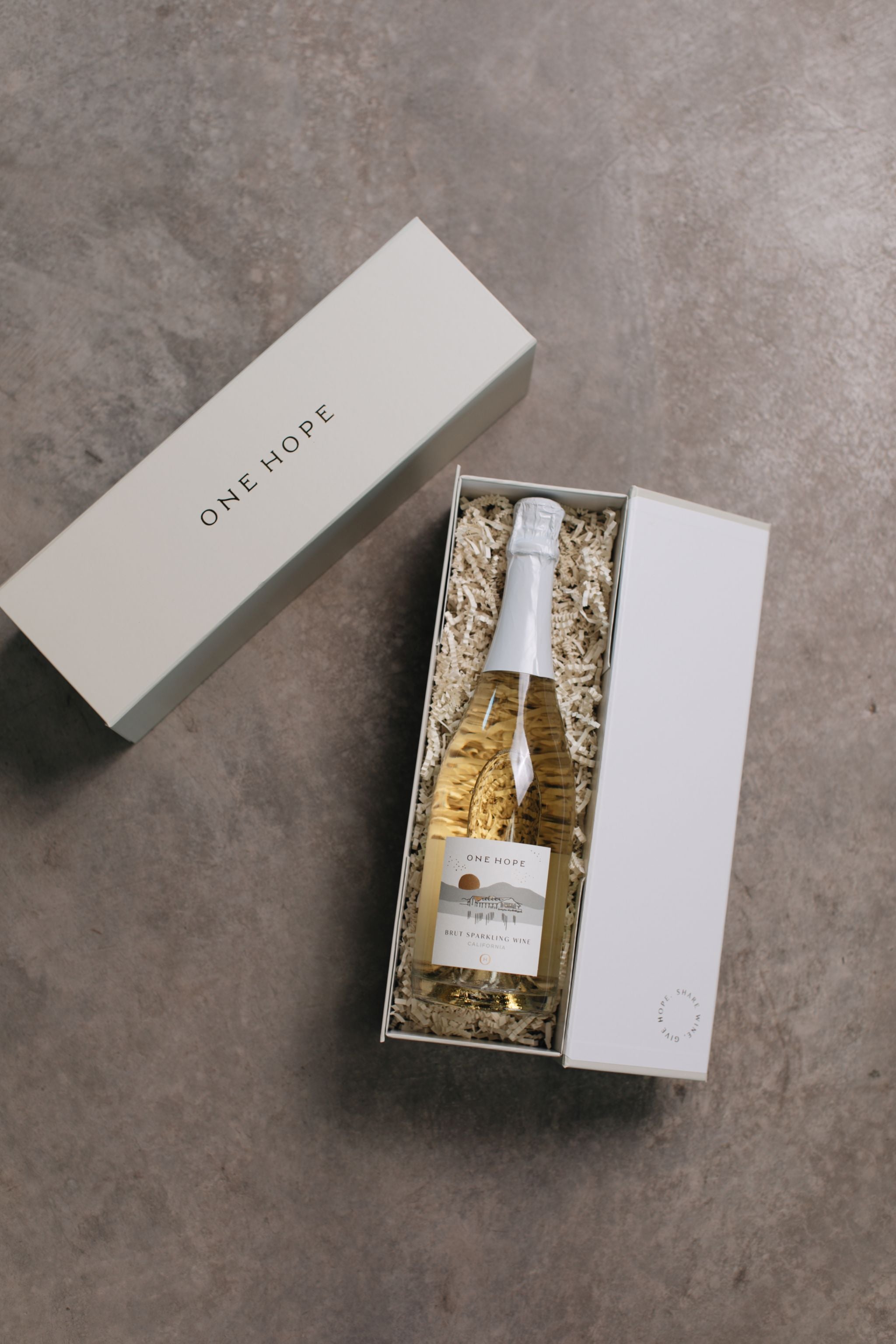 Single Bottle Magnetic Box | Elegant Wine Gift Box | ONEHOPE Wine