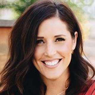Tiffany Wojtkiewicz, ONEHOPE Wine leader